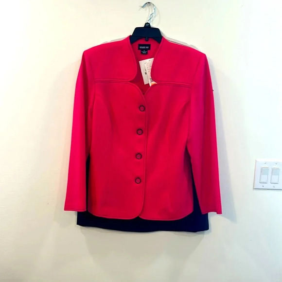 Leslie Fay Dresses & Skirts - Leslie Fay 2 piece dress suit. Very nice